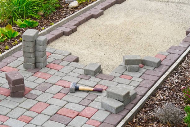 Best Driveway Pavers Near Me  in Clarendon Hls, IL